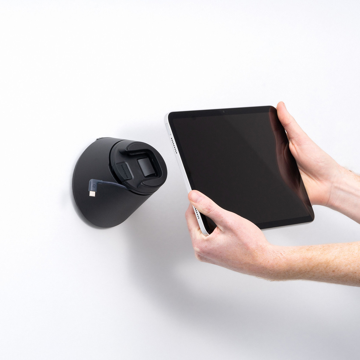 Support Mural Universel pour Tablettes et iPads - Bouncepad Click